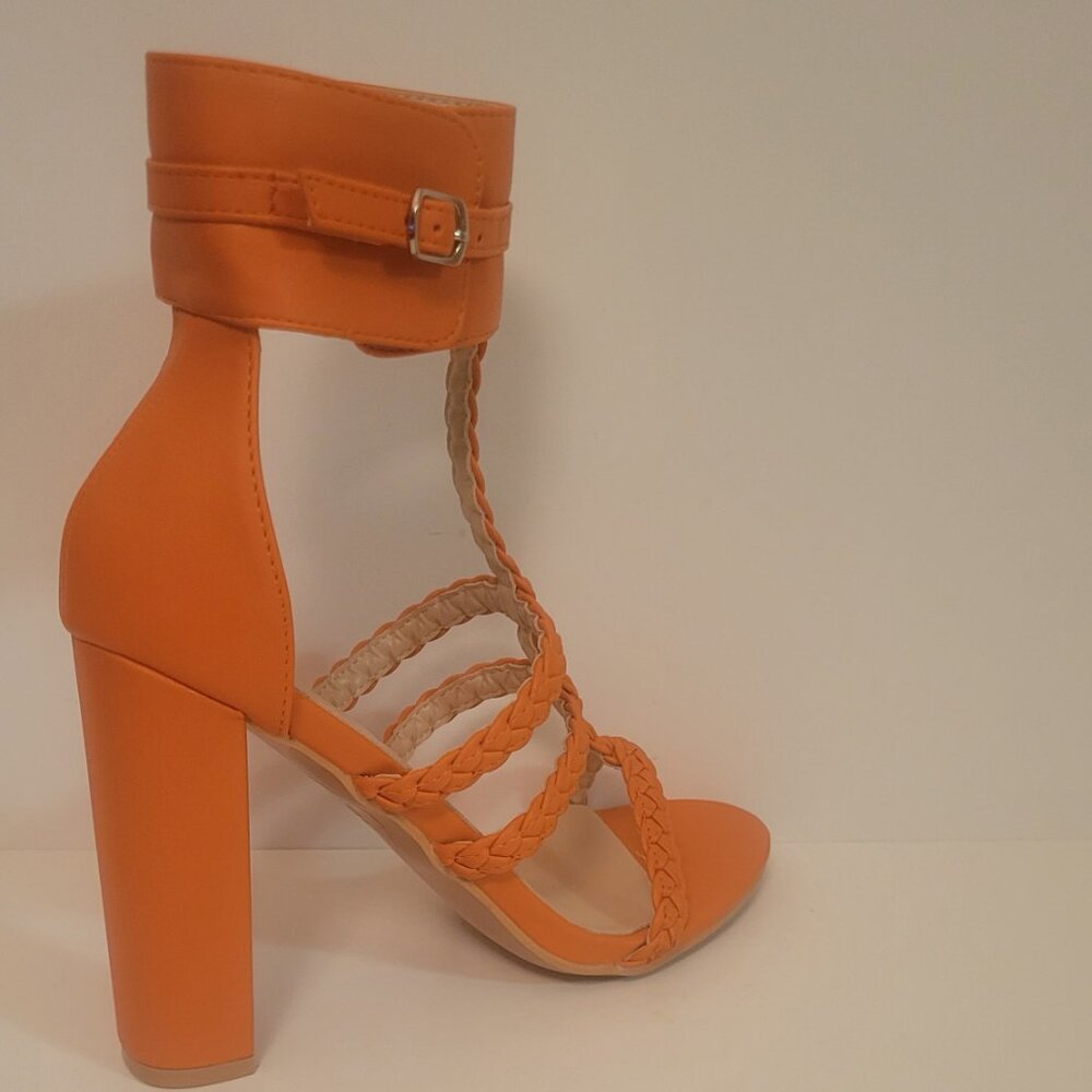 Women's Orange Open Toe Sandals Block Heels. Size 8.5